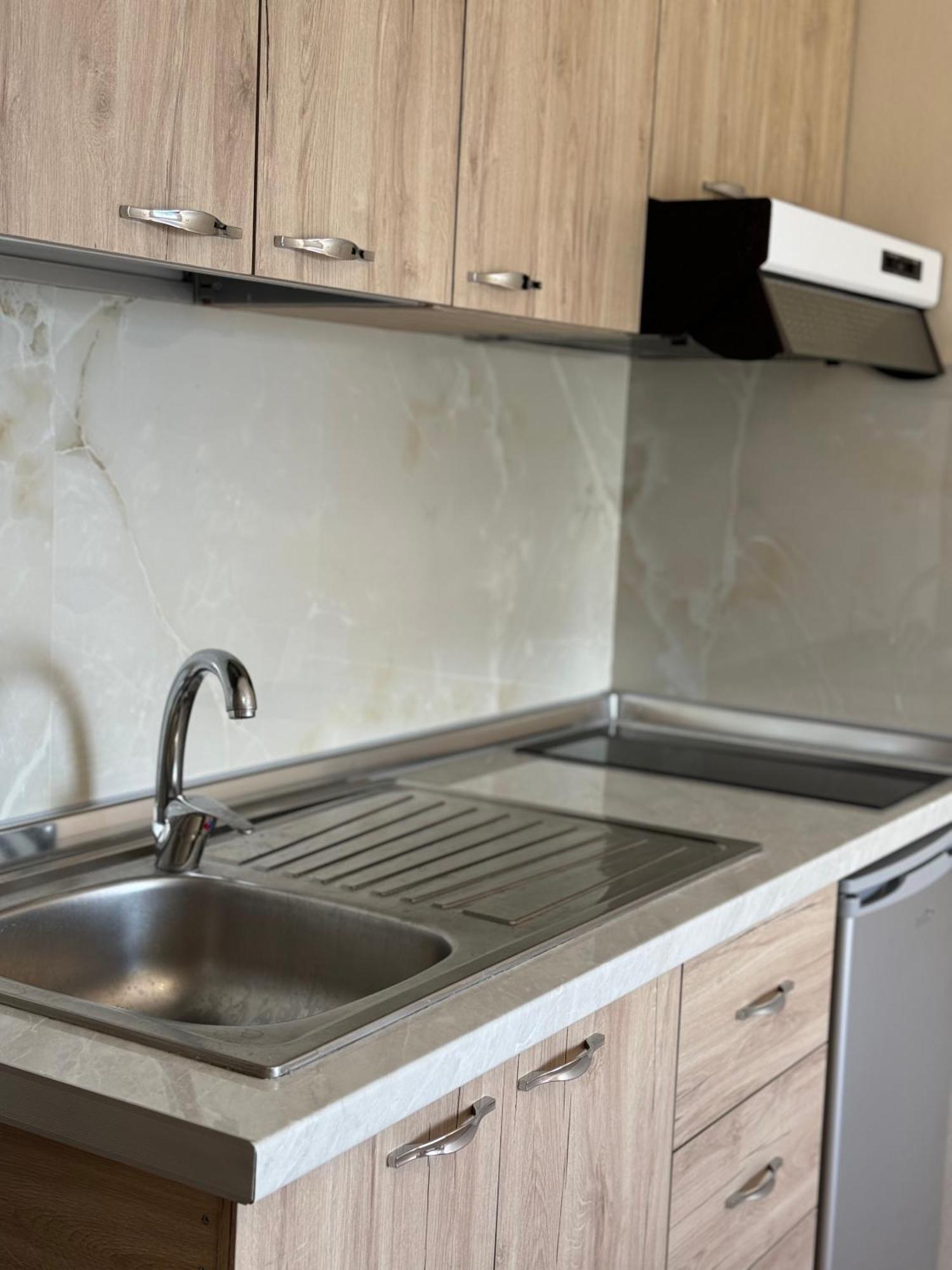 Sea & Gardenview Apartments Дуррес Екстер'єр фото