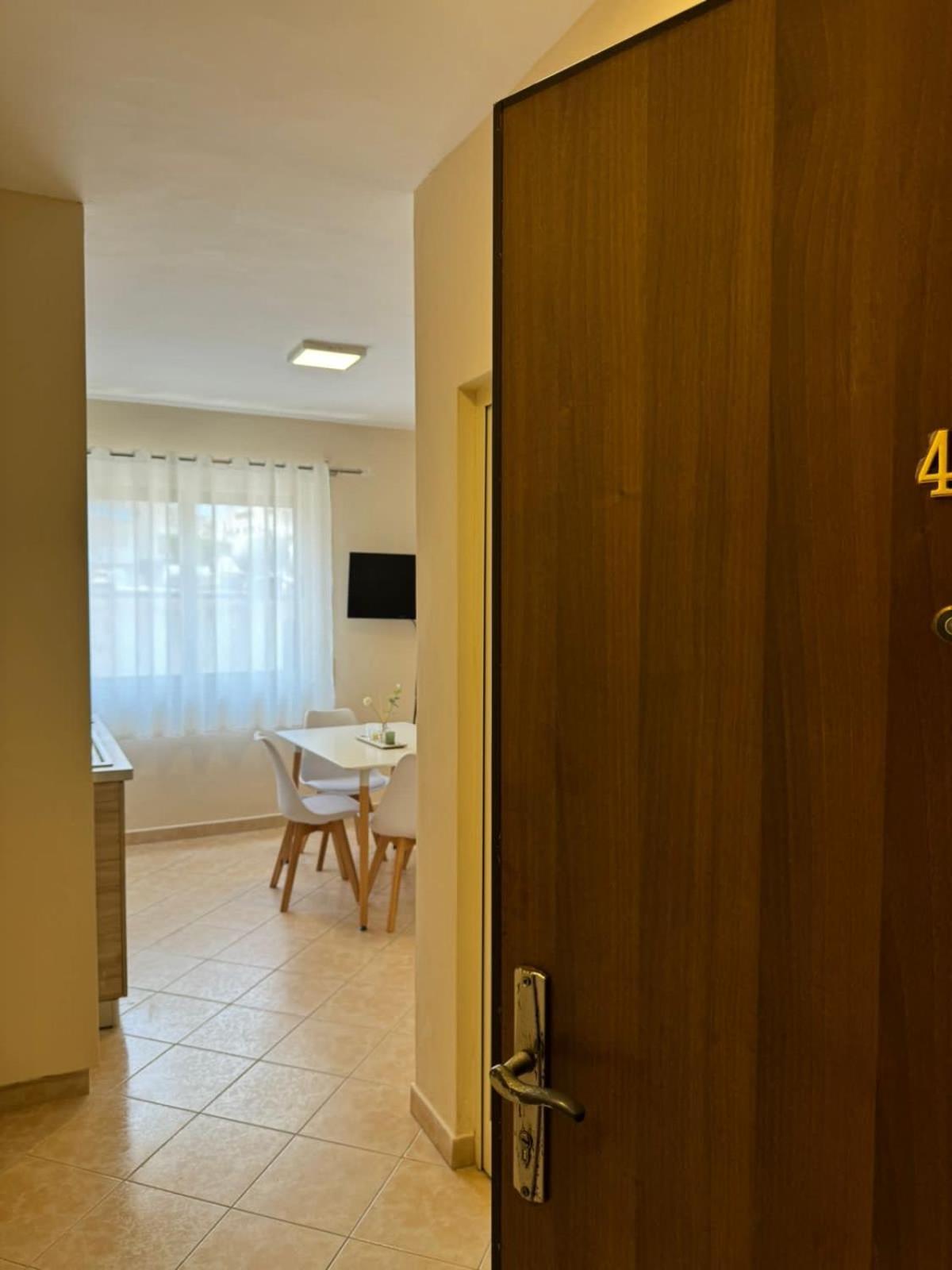 Sea & Gardenview Apartments Дуррес Екстер'єр фото